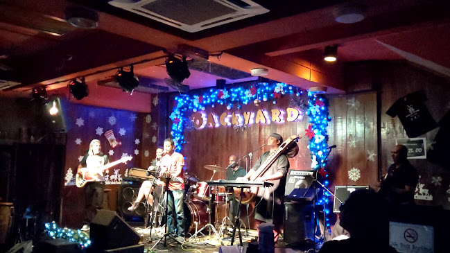 Backyard Pub & Grill