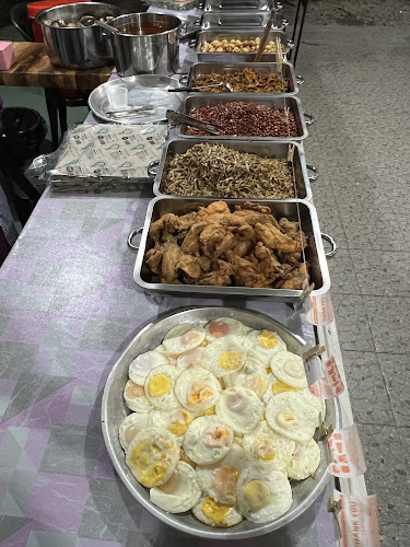 Opinii despre Nasi Lemak Kak Nor Seberang Marang în Marang - Gastronomi dan perhotelan