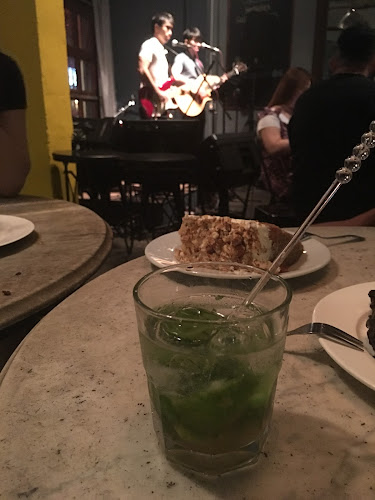 China House - Gastronomi dan perhotelan