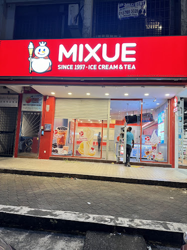 Mixue Bandar Baru Permas Jaya - Gastronomi dan perhotelan