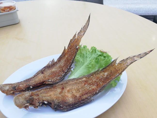 Kedai Makanan Laut Kuala Kurau Sunset Seafood - Kuala Kurau