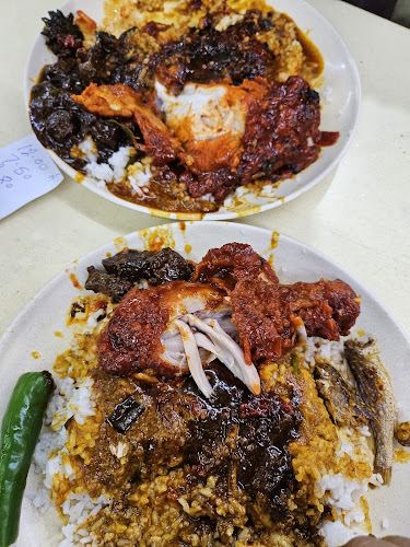 Comentarii opinii despre RESTORAN KARI KEPALA IKAN DEEN