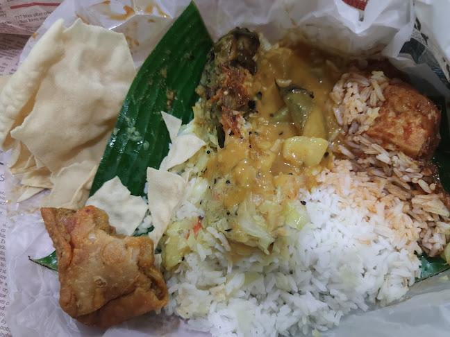 Opinii despre Shan Sri Dewi Restaurant Sdn. Bhd. în Kota Bharu - Gastronomi dan perhotelan