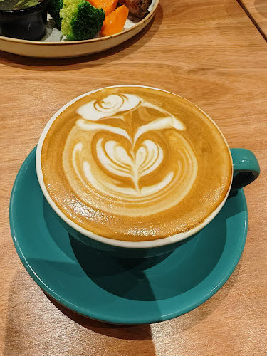 Opinii despre One Serambi Cafe în Shah Alam - Gastronomi dan perhotelan