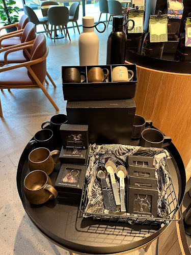 Opinii despre Starbucks Reserve în Petaling Jaya - Gastronomi dan perhotelan