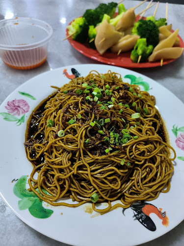 Opinii despre 7夜 Cafe ,Sibu în Sibu - Gastronomi dan perhotelan