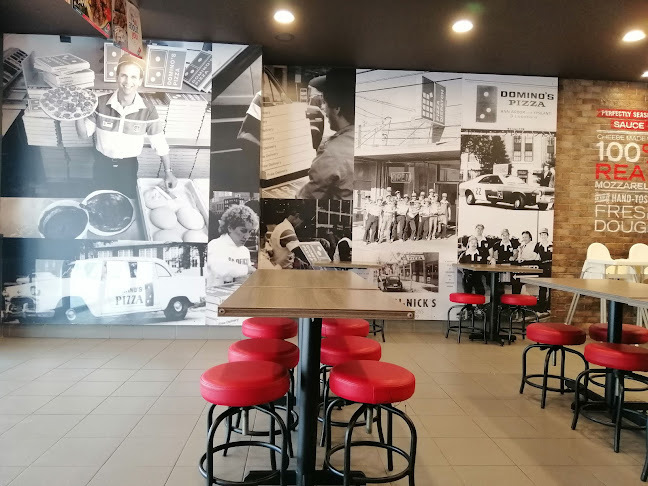 Domino's Putrajaya 2 - Gastronomi dan perhotelan