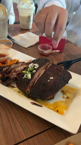 Woodfire Shah Alam - Gastronomi dan perhotelan