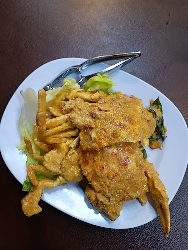 One To Six Seafood Restaurant - Gastronomi dan perhotelan