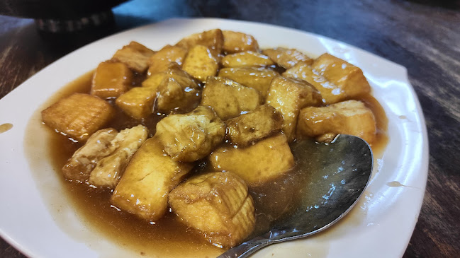 Hen Seafood Restaurant • Non Halal - Gastronomi dan perhotelan