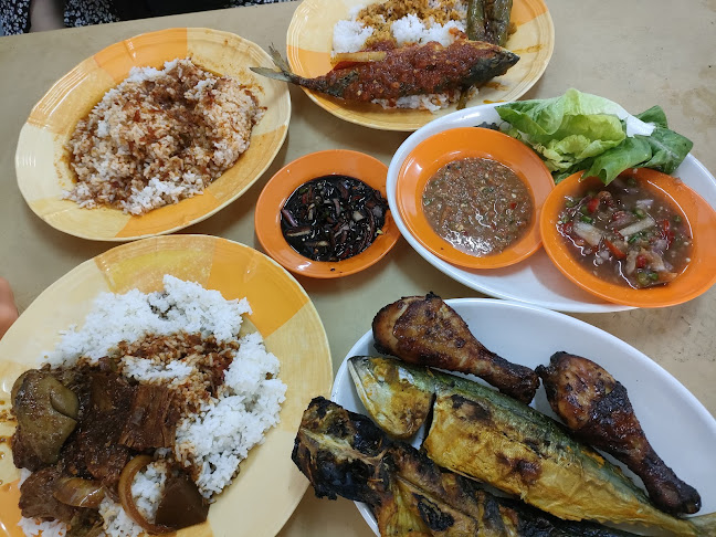 Opinii despre Selera Kuale în Kuala Kangsar - Gastronomi dan perhotelan