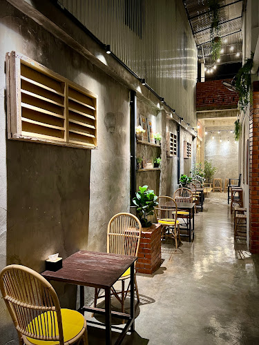 DoSomething-De Only Cafe - Gastronomi dan perhotelan