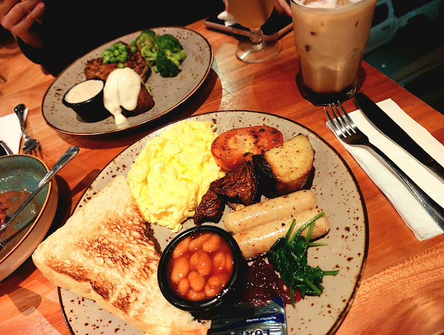 Opinii despre One Serambi Cafe în Shah Alam - Gastronomi dan perhotelan