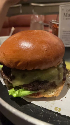 Arthur's Bar & Grill - Kuala Lumpur