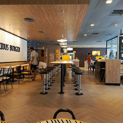 McDonald's Petronas USJ 1 DT - Subang Jaya