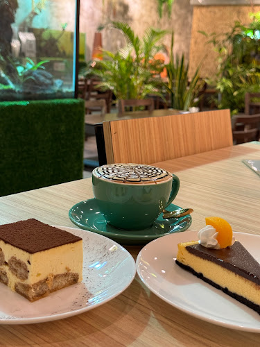 Comentarii opinii despre Aqua Coffee