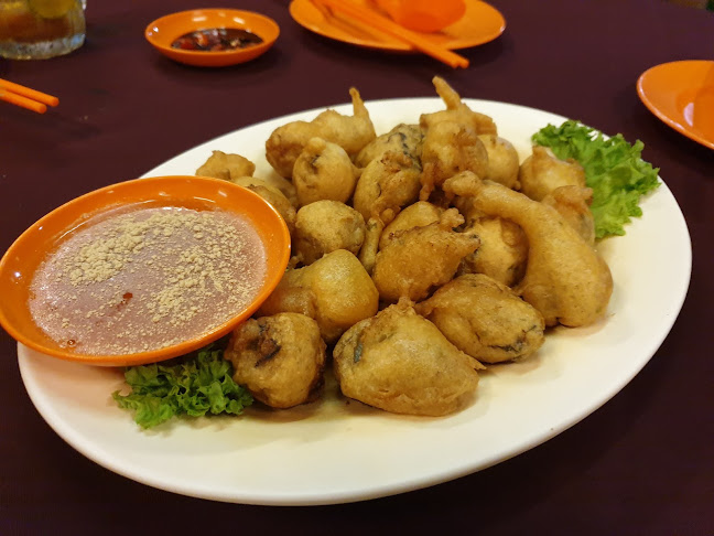 Seafood Padungan Bay Restaurant - Gastronomi dan perhotelan