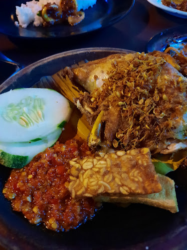 Opinii despre Restoran Periuk Belanga în Petaling Jaya - Gastronomi dan perhotelan