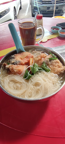 Comentarii opinii despre 新乐香茶餐室Xin Le Xiang Seafood Noodle