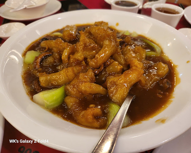 Rainbow Seafood Restaurant - Gastronomi dan perhotelan