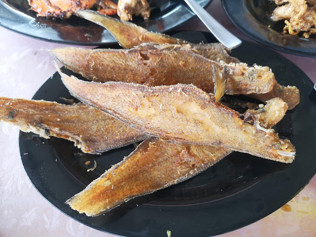 Rasa Sayang Seafood 筷乐小筑 - Kuala Sepetang