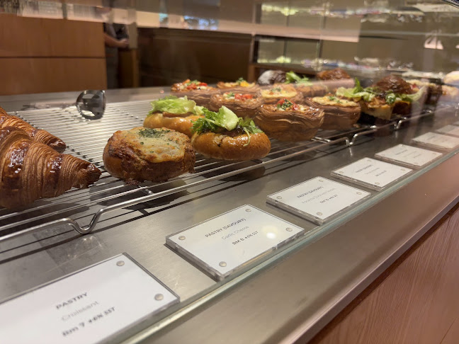 Xiao By Crustz - Gastronomi dan perhotelan