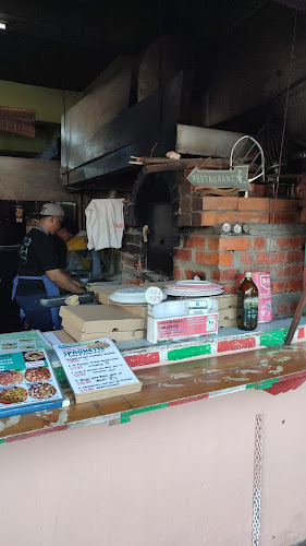 Pizza Dragoncello - Gastronomi dan perhotelan