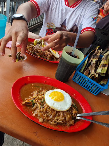 Along Char Koey Teaw - Parit Buntar