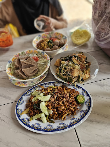 Warung Aneka Bakso - Gastronomi dan perhotelan