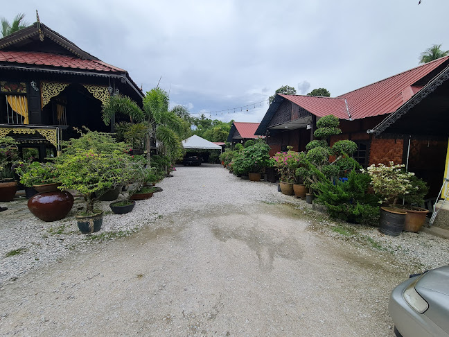 Teratak Warisan Chu Siah - Gastronomi dan perhotelan