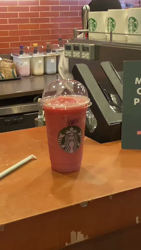 Starbucks Ampang Point - Gastronomi dan perhotelan