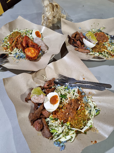 Opinii despre Fauzi Nasi Kerabu @ Suerasa Nasi Kerabu în Kuala Terengganu - Gastronomi dan perhotelan