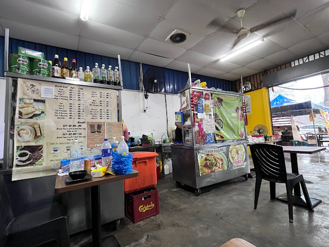 Comentarii opinii despre Tian Tian Kopitiam (Sarawak Kolo Mee)