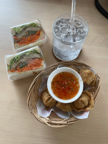 Comentarii opinii despre SEGITIGA by Dunyut Munchies