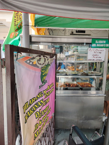 Opinii despre Nasi Kandar Ali Mamak (Jalan Servis) în George Town - Gastronomi dan perhotelan