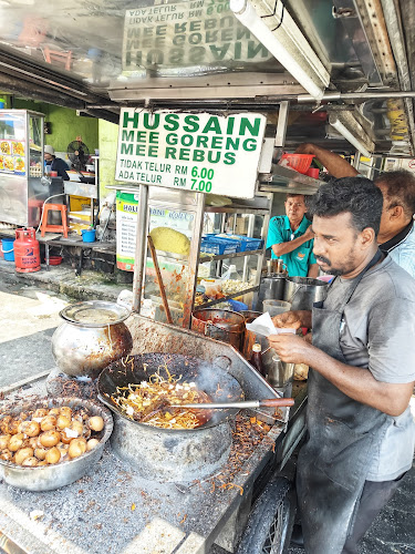 Opinii despre Hussain Mee Goreng And Mee Rebus în Jelutong - Gastronomi dan perhotelan