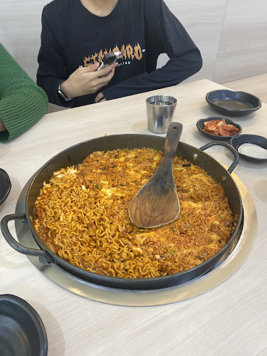 Mr Dakgalbi Gurney Plaza - Gastronomi dan perhotelan