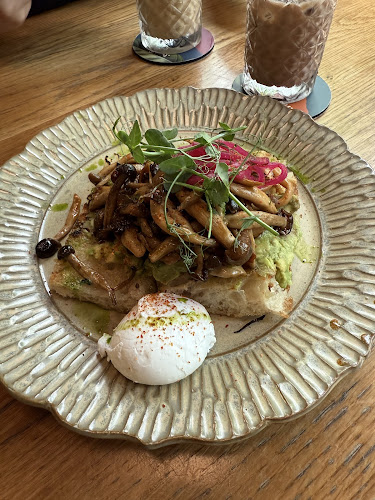 Common Man Coffee Roasters - Kuala Lumpur - Kuala Lumpur