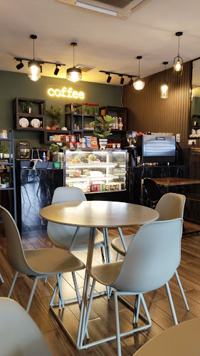 Celebrity Cafe - Gastronomi dan perhotelan