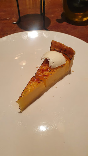 Sweetwater Mediterranean - Gastronomi dan perhotelan