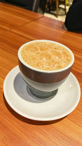 Opinii despre Coffee Cartel în Kuala Lumpur - Gastronomi dan perhotelan