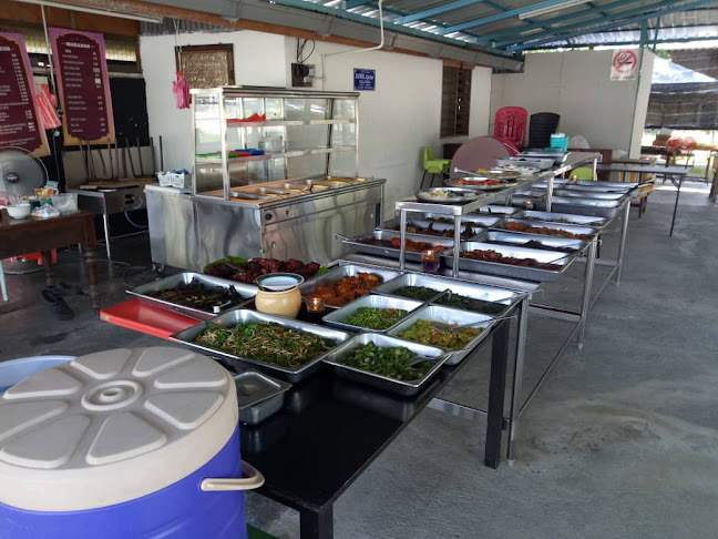 Opinii despre Jamil Corner Restaurant în Hutan Melintang - Gastronomi dan perhotelan