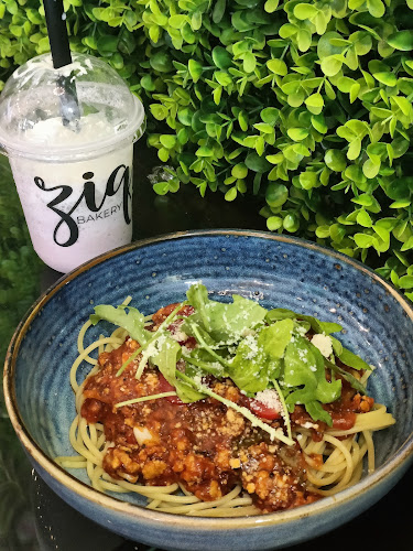Ziq Bakery & Cake - Gastronomi dan perhotelan