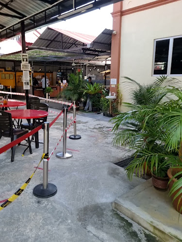 Lubuk Bangku D Cabin Cafe - Gastronomi dan perhotelan