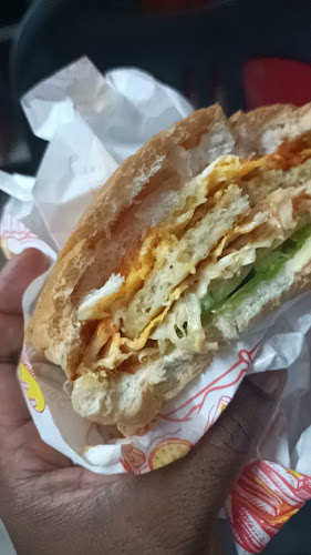 Opinii despre TM Burger & TM Goreng Pisang în Jelutong - Gastronomi dan perhotelan