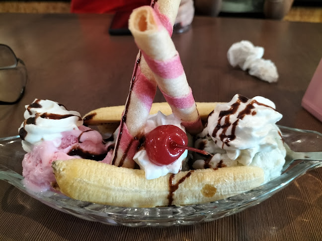 Ice Cream Cafe House