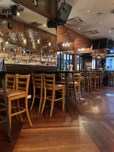 Comentarii opinii despre Rock Bottom Malacca