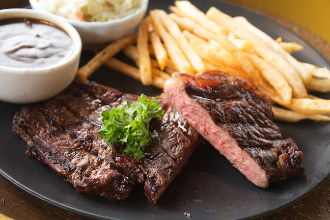 Der' Cabin Bistro Perling