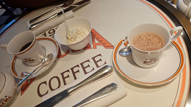 Suria Klcc, Menara Berkembar Petronas, Lot G47, Ground Floor, 47, Jln Ampang, Kuala Lumpur City Centre, 50450 Kuala Lumpur, Federal Territory of Kuala Lumpur