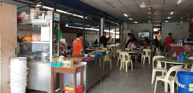 Chia Bee Bah Kut Teh (知味肉骨茶)